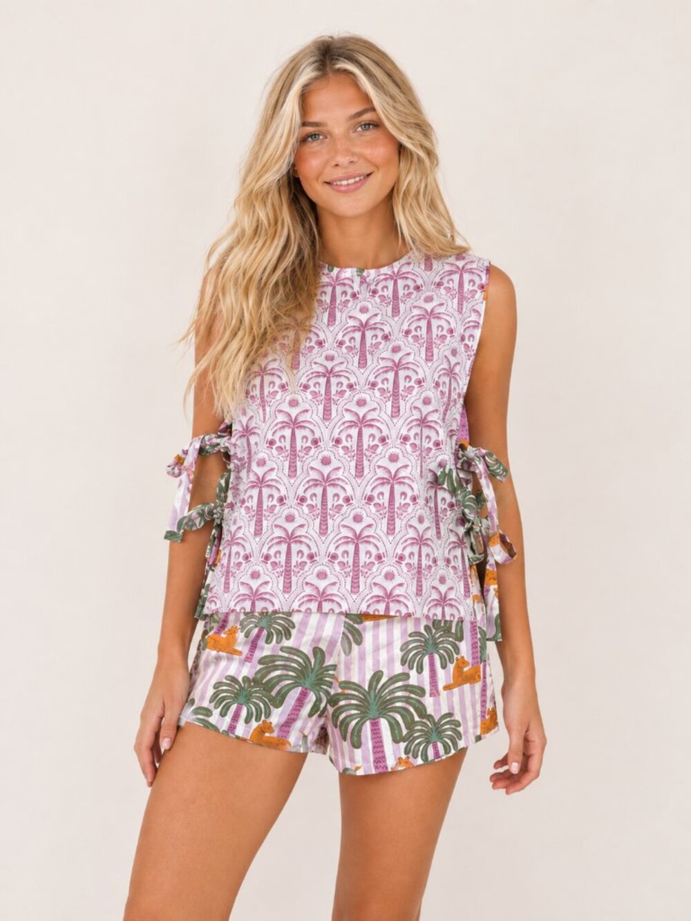 Cocolillys Reversible 100% Cotton Palm Print Tie Side Top & Shorts Set Size L - Picture 3 of 9